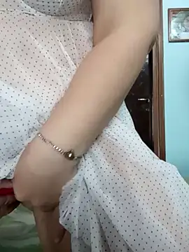 maialina2 online show from 01.13.25