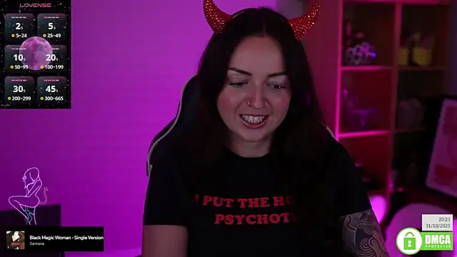 Snapshot of Billiexxox chatting on 10.31.25 Billiexxox online show from 10.31.25