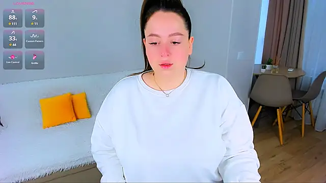 Feral  berry   online show from 11.17.25