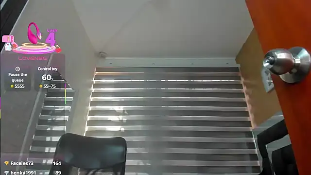 Snapshot of charlotte__G chatting on 03.08.25 charlotte G online show from 03.08.25