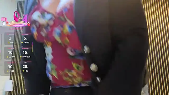 Snapshot of charlotte__G chatting on 09.21.25 charlotte G online show from 09.21.25