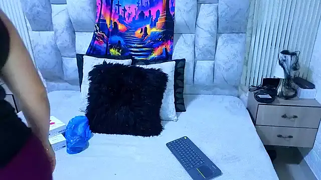 Snapshot of charlotte__G chatting on 10.18.25 charlotte G online show from 10.18.25