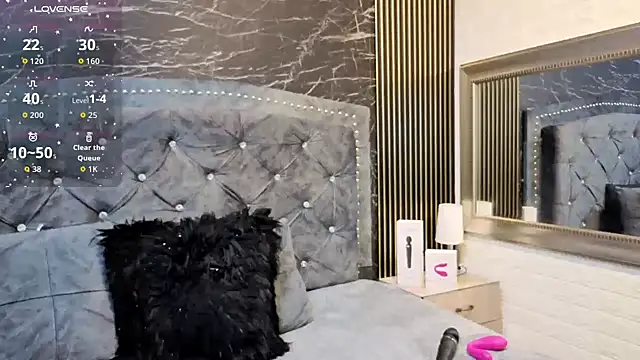 charlotte  G online show from 11.29.25