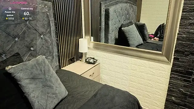 charlotte  G online show from 02.23.26