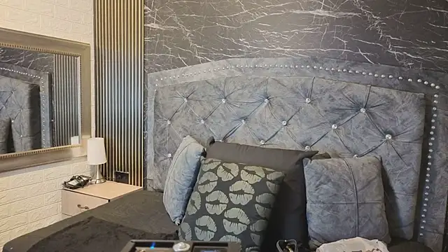 charlotte  G online show from 03.26.26