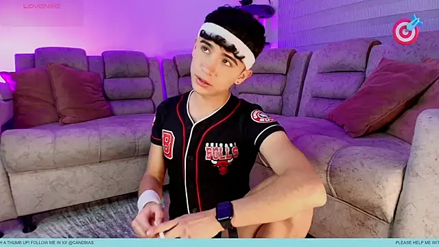 Niico Cruz online show from 11.06.25