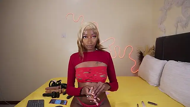 Snapshot of _Watuluv_ chatting on 01.30.25 Watuluv online show from 01.30.25