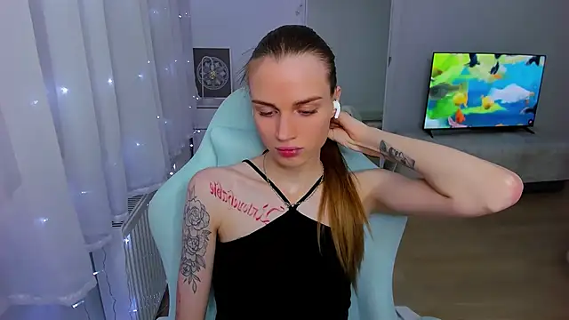 StellaLawless online show from 12.06.24