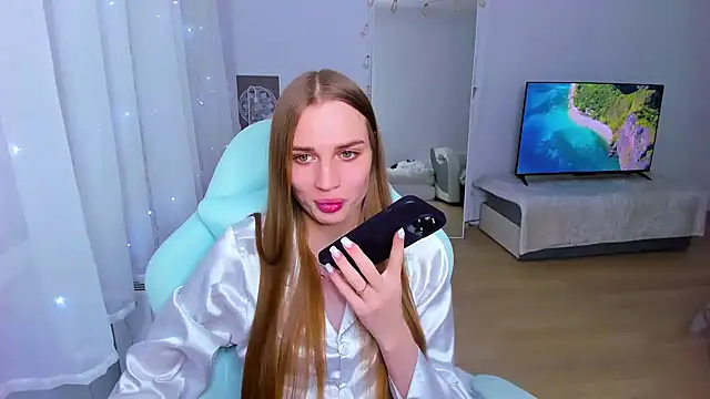 StellaLawless online show from 12.08.24