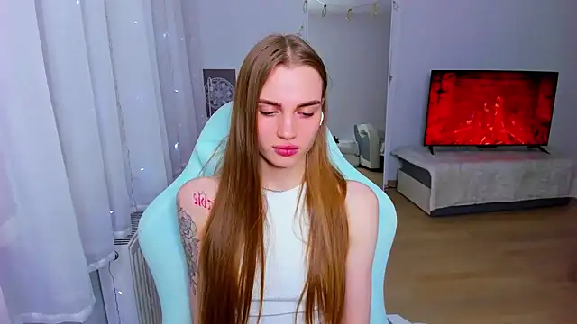 StellaLawless online show from 12.12.24
