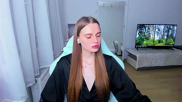 StellaLawless online show from 12.18.24