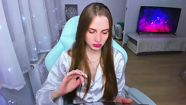 StellaLawless online show from 12.20.24
