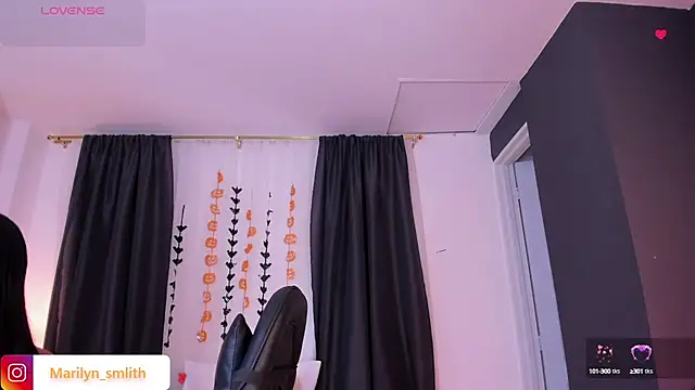 MarilynSmIith online show from 10.17.25