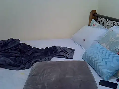 Sweet Bear online show from 10.12.25