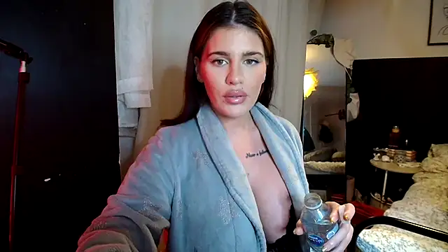 Bustyjessicalouu online show from 12.28.24
