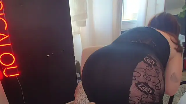 Bustyjessicalouu online show from 03.18.25