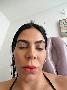 valecruz903 online show from 11.08.25