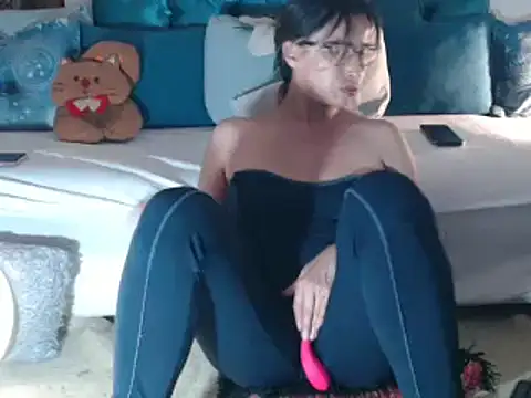 velvet lips01 online show from 12.16.25