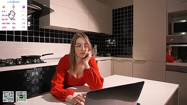 NoreenHatter online show from 01.25.25