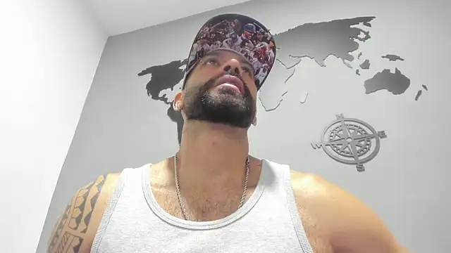 Snapshot of Yorby_Maxx1 chatting on 03.20.25 Yorby Maxx1 online show from 03.20.25