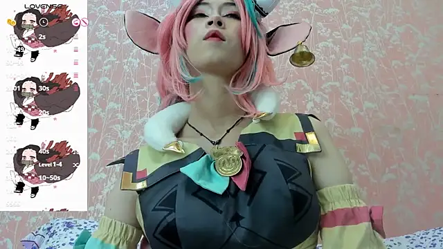 Snapshot of NEZUKO_MITSURI chatting on 10.08.25 NEZUKO MITSURI online show from 10.08.25