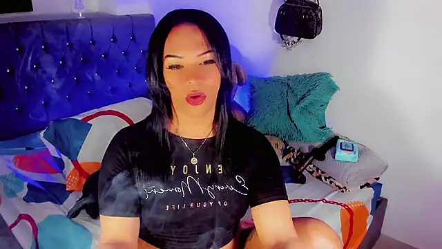 Zakura hot1 online show from 11.15.25