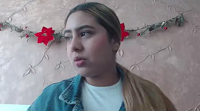 Miabonnett  online show from 12.20.24