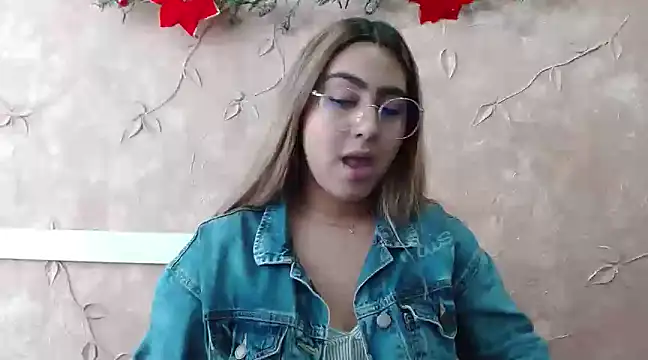 Miabonnett  online show from 12.27.24