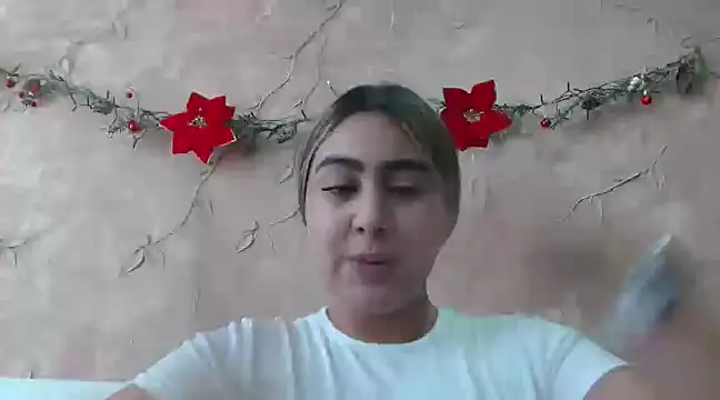 Miabonnett  online show from 12.28.24