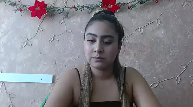Miabonnett  online show from 12.31.24