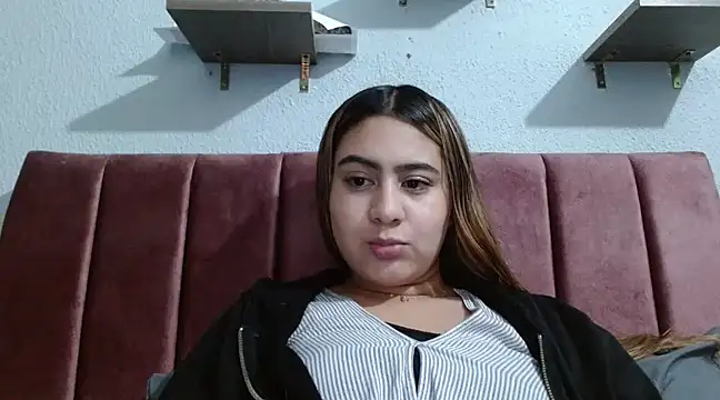Miabonnett  online show from 01.02.25