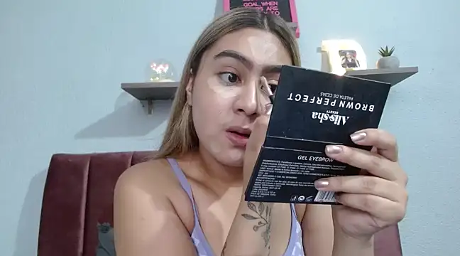 Miabonnett  online show from 01.17.25