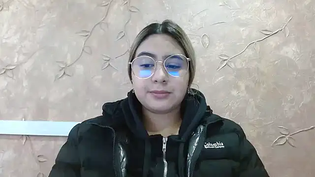 Miabonnett  online show from 03.04.25