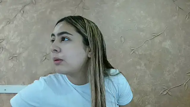 Miabonnett  online show from 03.14.25