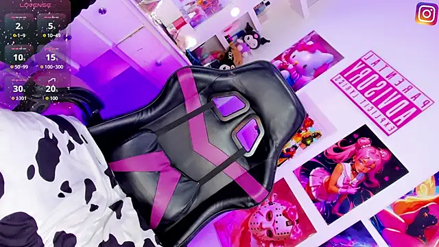 Snapshot of Annita_DirtyyXxx chatting on 10.19.25 Annita DirtyyXxx online show from 10.19.25