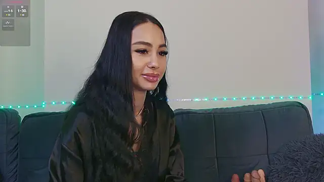 Snapshot of OnlyXandra chatting on 12.06.24 OnlyXandra online show from 12.06.24