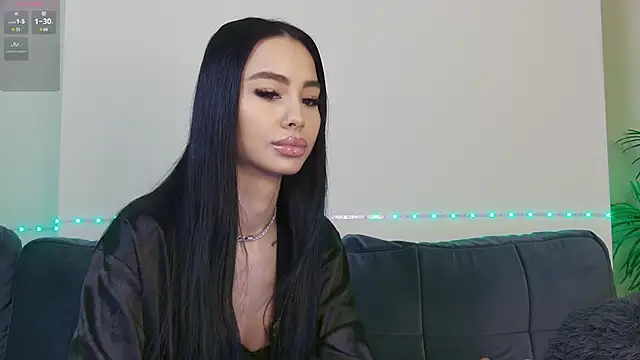 Snapshot of OnlyXandra chatting on 01.13.25 OnlyXandra online show from 01.13.25