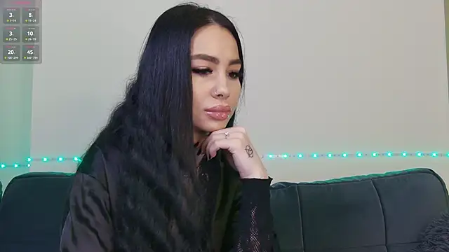 Snapshot of OnlyXandra chatting on 01.30.25 OnlyXandra online show from 01.30.25