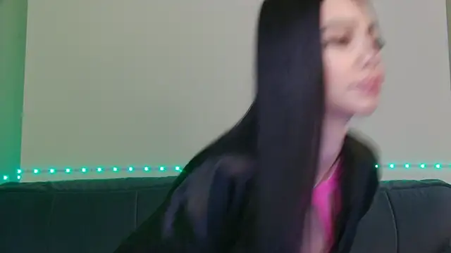 Snapshot of OnlyXandra chatting on 03.03.25 OnlyXandra online show from 03.03.25