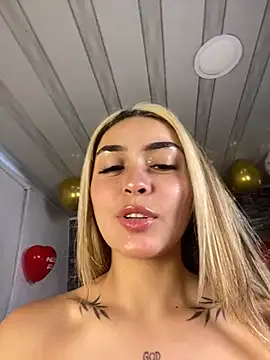 Snapshot of emma_oxford chatting on 02.15.25 emma oxford online show from 02.15.25