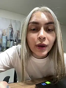 Snapshot of emma_oxford chatting on 02.07.26 emma oxford online show from 02.07.26