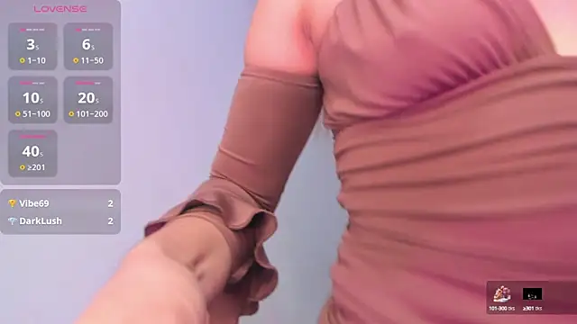 Snapshot of selene_tylor_ chatting on 10.15.25 selene tylor online show from 10.15.25