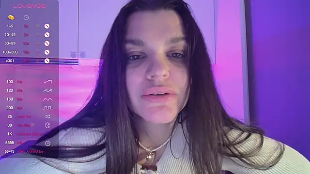 Greta Fox online show from 03.20.25