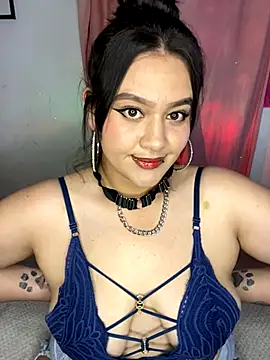 Snapshot of Ari_Martin chatting on 10.17.25 Ari Martin online show from 10.17.25