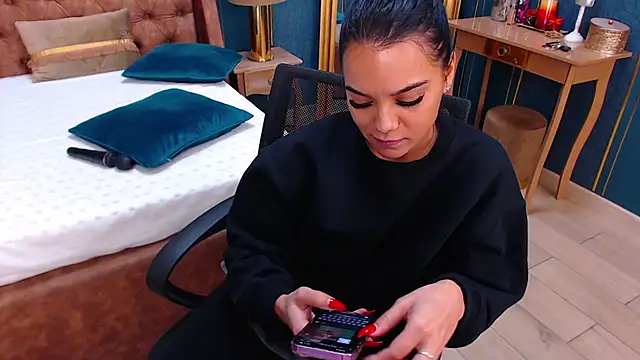 SerenaXMendez online show from 01.25.25