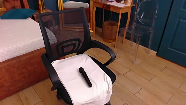 SerenaXMendez online show from 03.13.25