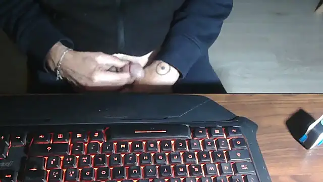 Adri gard online show from 11.18.25