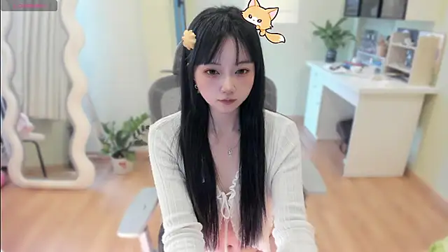 Snapshot of Nery_Asian chatting on 05.14.26 Nery Asian online show from 05.14.26