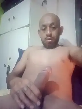 Snapshot of pineda1689 chatting on 10.06.25 pineda1689 online show from 10.06.25