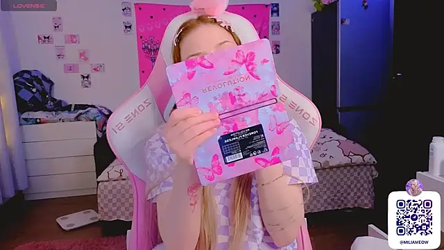 Milia Parker online show from 12.16.25